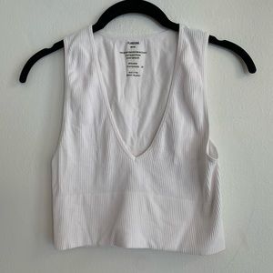 Sarah Cameron White vneck tank top